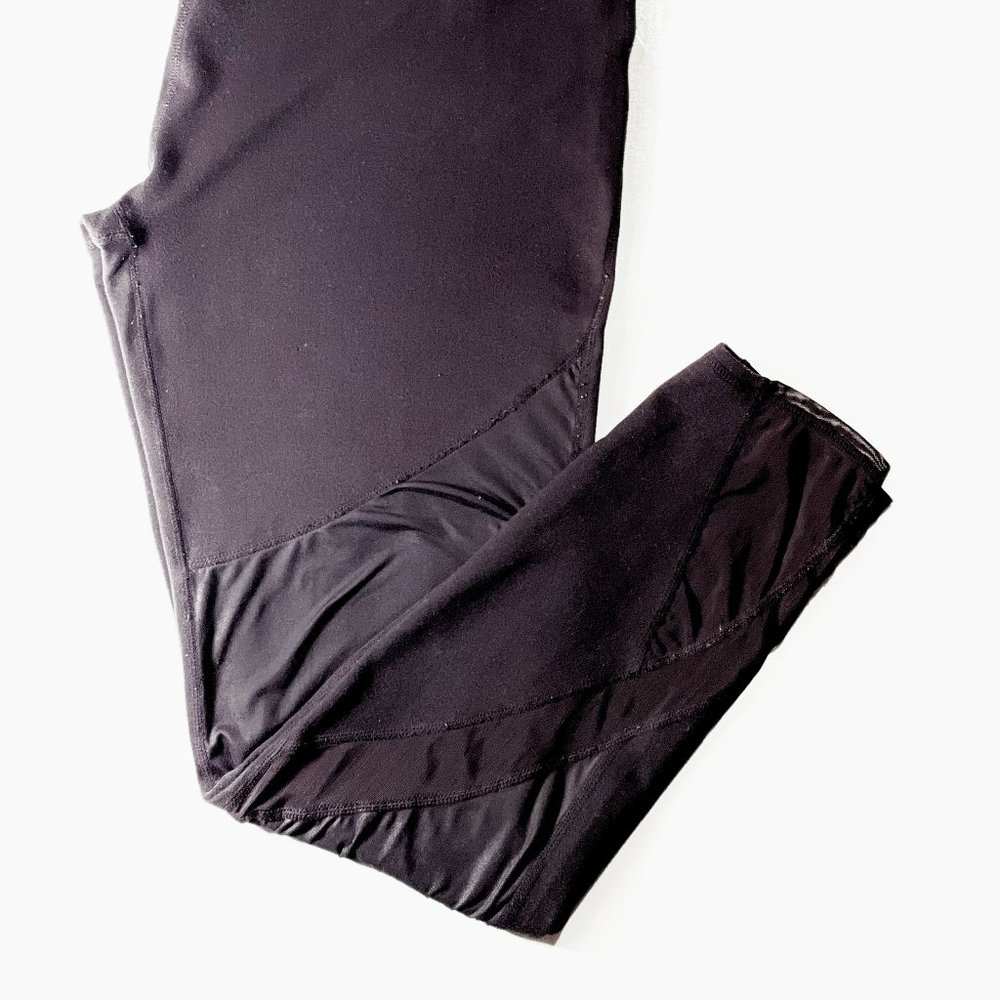 Fabletics Black leggings   7/8   [ striped opacities ]